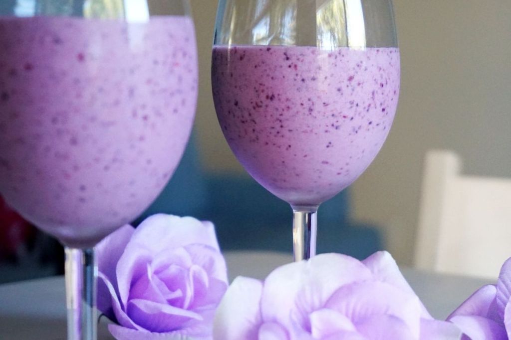 Banana & Kirkland Three Berry Blend Smoothie Costco Berry Smoothie