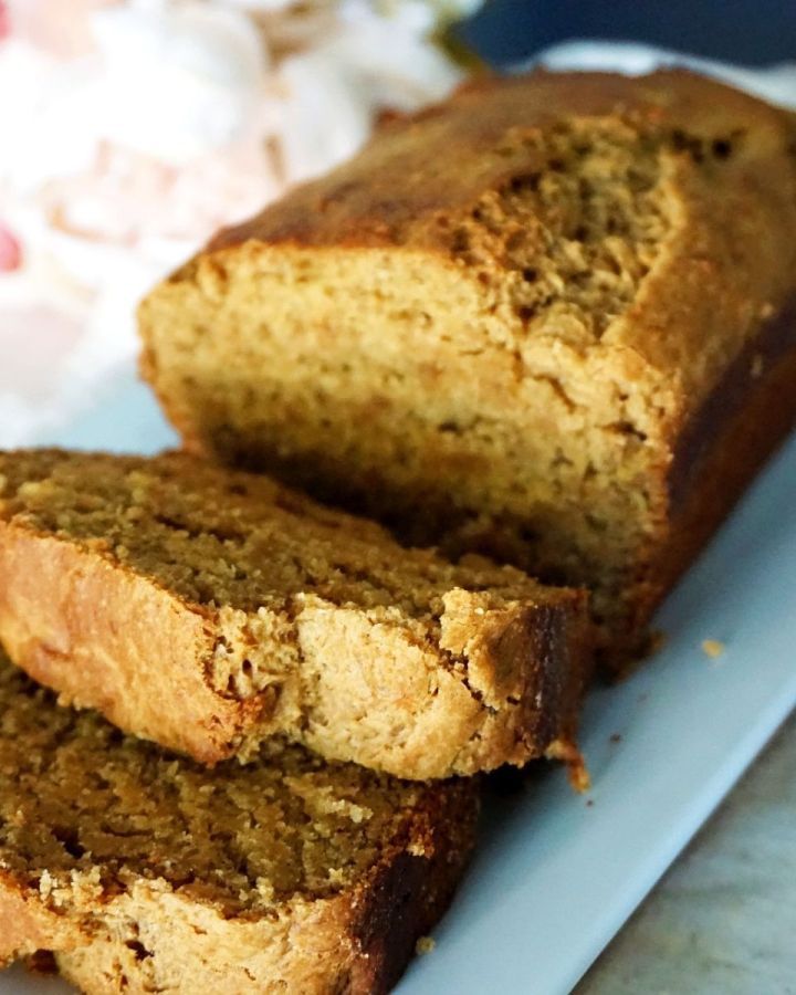 banana bread with slices