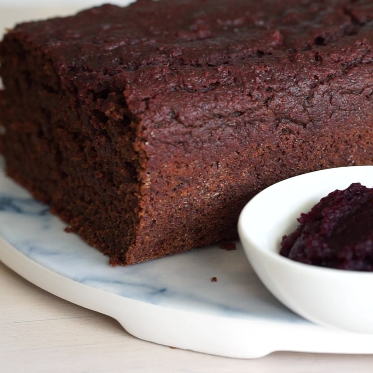 Double Chocolate Beetroot Cake [dairy-free & vegan] - The Simple Green