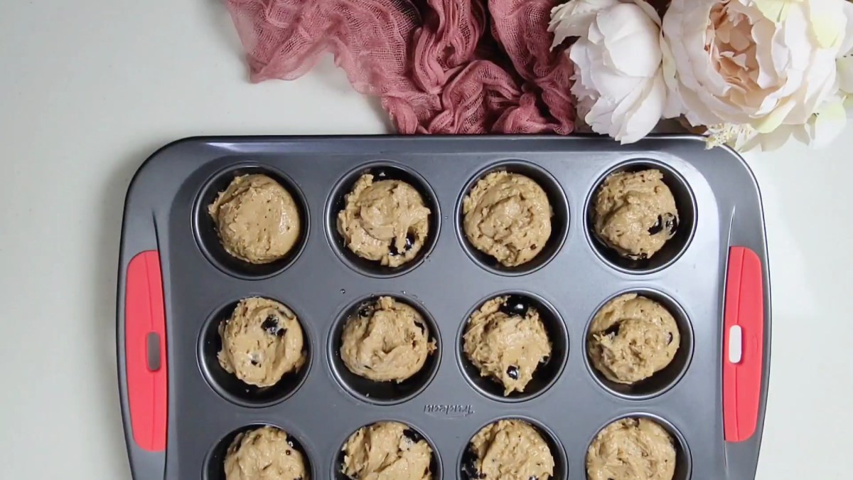 Eggless Blueberry Muffins With Yogurt